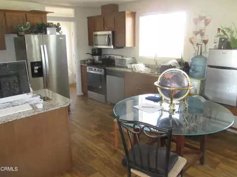 2265 Gibbs Ave, Mojave, CA 93501 photo 2