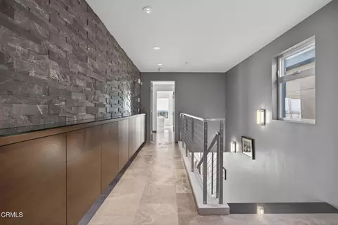 Entry Way - 3349 Ocean Dr, Oxnard, CA 93035 photo 4 of 5