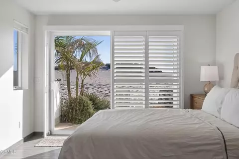 Bedroom - 3349 Ocean Dr, Oxnard, CA 93035 photo 9 of 10
