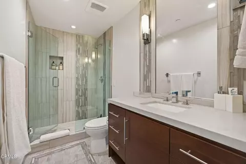Bath - 3349 Ocean Dr, Oxnard, CA 93035 photo 7 of 10