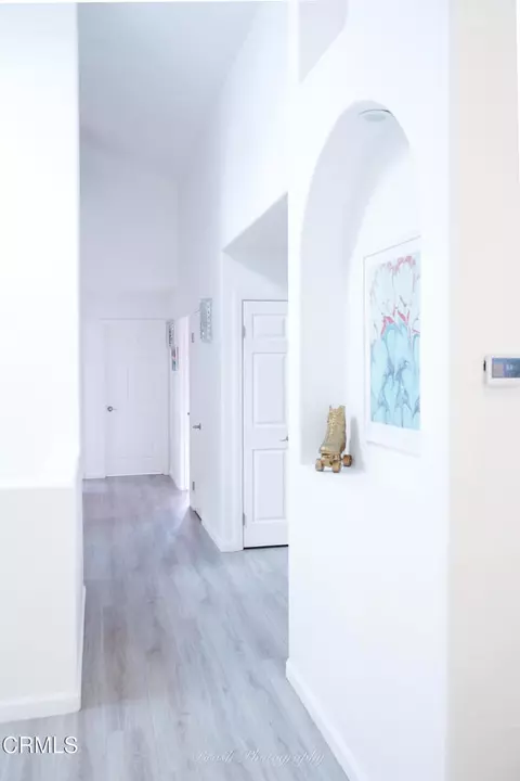 Entry Way - 270 Valley Rd, Oak View, CA 93022 photo 3 of 3