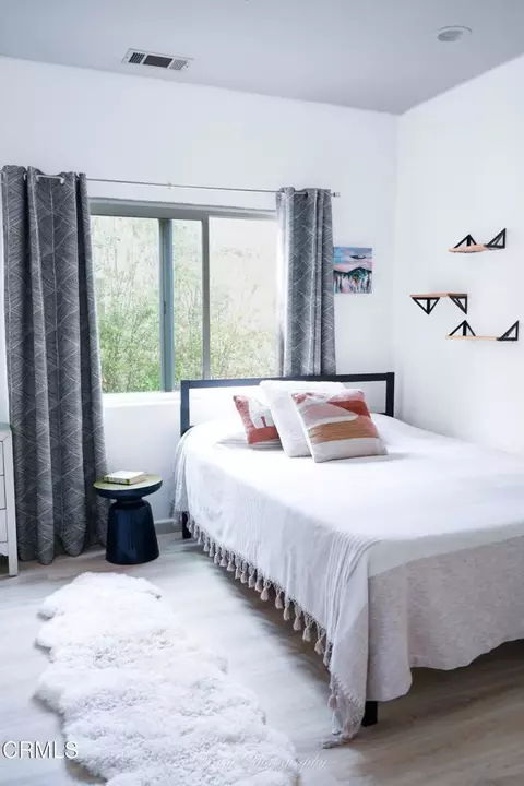 Bedroom - 270 Valley Rd, Oak View, CA 93022 photo 4 of 4