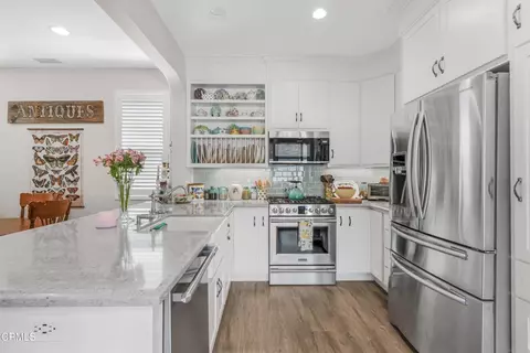 Kitchen - 342 Java Pl, Oxnard, CA 93036 photo 1 of 2