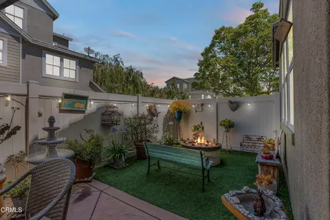 Exterior - 342 Java Pl, Oxnard, CA 93036 photo 2 of 3