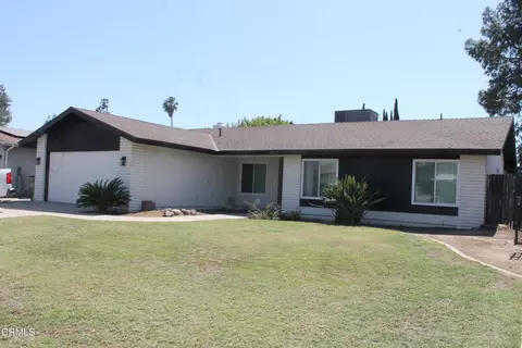 2021 Carlton St, Bakersfield, CA 93309