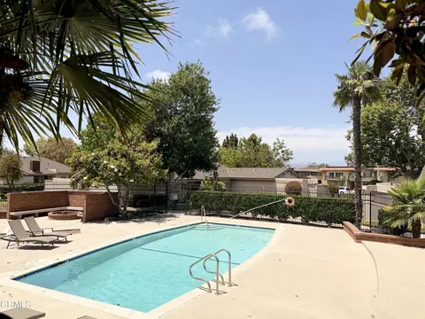 262 W Vineyard Ave, Oxnard, CA 93036 photo 4