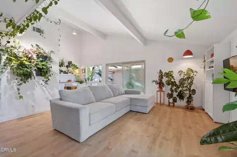 Living - 262 W Vineyard Ave, Oxnard, CA 93036 photo 1 of 2