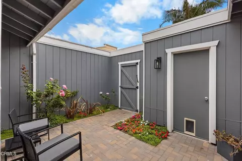 Exterior - 4451 Gateshead Bay, Oxnard, CA 93035 photo 4 of 9