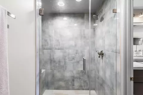 Bath - 4451 Gateshead Bay, Oxnard, CA 93035 photo 5 of 5