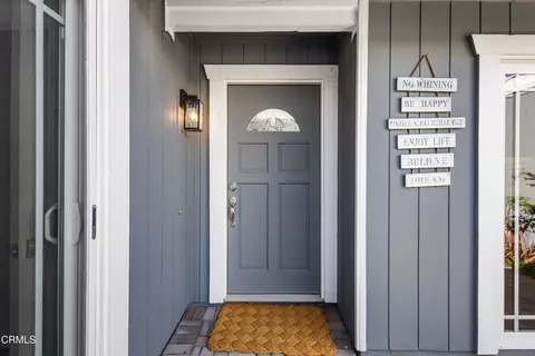 Entry Way - 4451 Gateshead Bay, Oxnard, CA 93035 photo 1 of 3