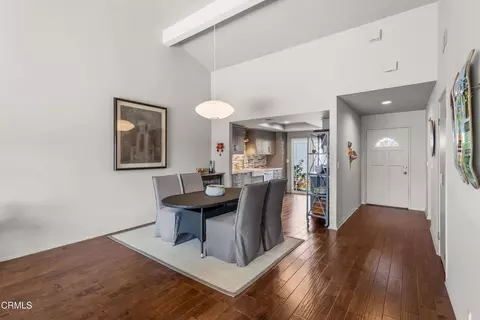 Dining - 4451 Gateshead Bay, Oxnard, CA 93035 photo 1 of 3