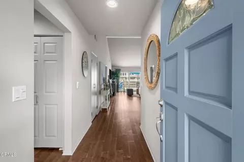 Entry Way - 4451 Gateshead Bay, Oxnard, CA 93035 photo 2 of 3