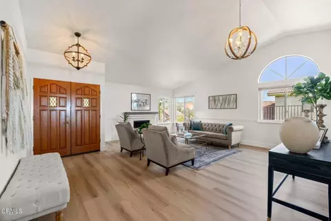 Entry Way - 847 Hedyland Ct, Moorpark, CA 93021 photo 2 of 2