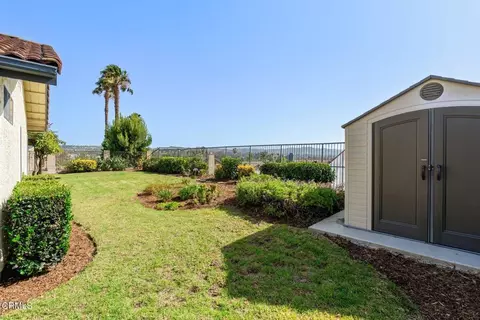Exterior - 847 Hedyland Ct, Moorpark, CA 93021 photo 4 of 6