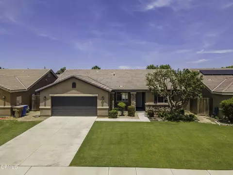 12226 Hawksmoor St, Bakersfield, CA 93311
