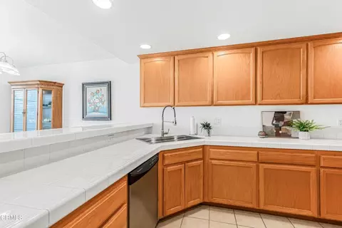 Kitchen - 833 Dunes St, Oxnard, CA 93035 photo 2 of 3