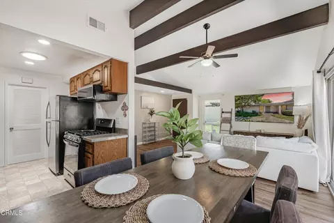 Dining - 246 W Vineyard Ave, Oxnard, CA 93036 photo 2 of 3