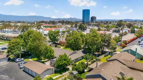 View/Area - 246 W Vineyard Ave, Oxnard, CA 93036 photo 4 of 4