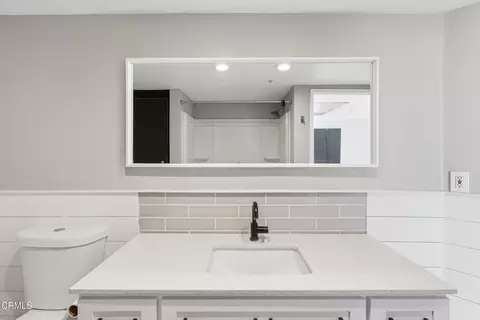 Bath - 865 S B St #Q2, Oxnard, CA 93030 photo 3 of 3