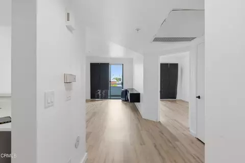 Entry Way - 865 S B St #Q2, Oxnard, CA 93030 photo 2 of 2