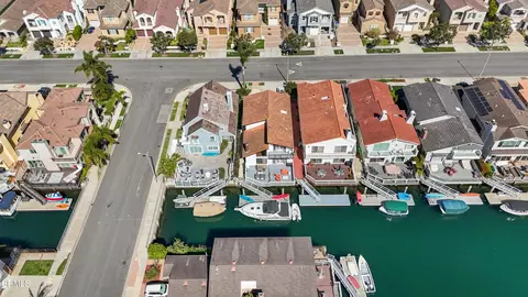 View/Area - 3960 W Hemlock St, Oxnard, CA 93035 photo 3 of 6
