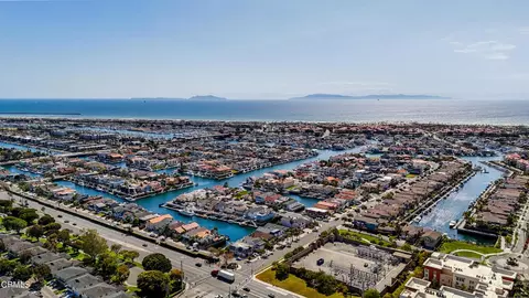 View/Area - 3960 W Hemlock St, Oxnard, CA 93035 photo 5 of 6