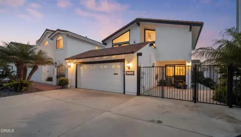 3960 W Hemlock St, Oxnard, CA 93035