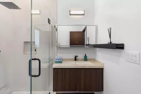 Bath - 6498 Ridgecrest Ln, Somis, CA 93066 photo 5 of 8