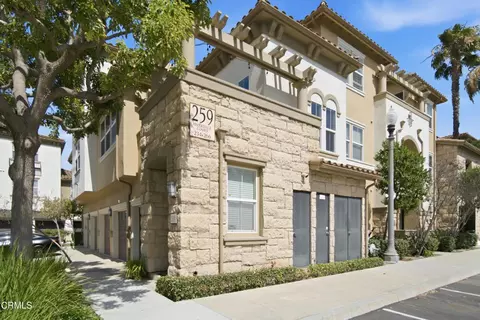 259 Riverdale Ct #264, Camarillo, CA 93012