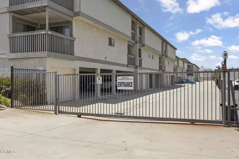 Exterior - 3027 Harbor Blvd, Oxnard, CA 93035 photo 5 of 5