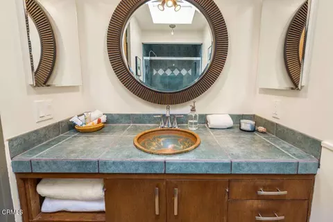 Bath - 669 Highland Dr, Ojai, CA 93023 photo 1 of 3