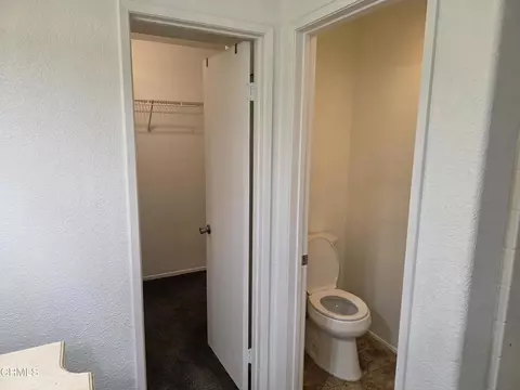 Entry Way - 1711 Florentina Dr, Oxnard, CA 93030 photo 2 of 4