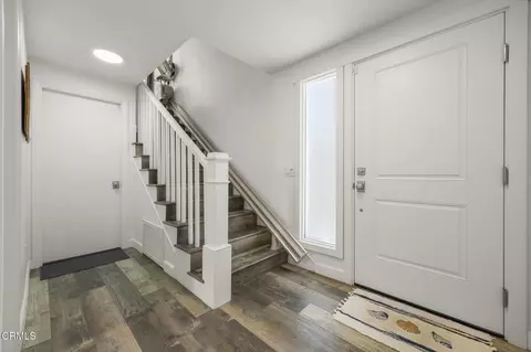 Entry Way - 3908 Ocean Dr, Oxnard, CA 93035 photo 1 of 2