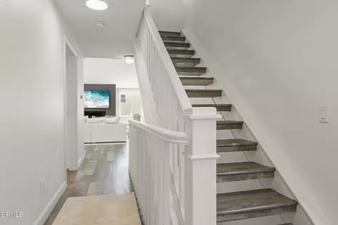 Entry Way - 3908 Ocean Dr, Oxnard, CA 93035 photo 2 of 2