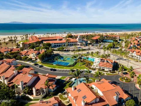 2167 Martinique Ln, Oxnard, CA 93035