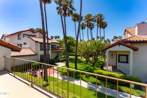 Exterior - 2167 Martinique Ln, Oxnard, CA 93035 photo 3 of 8