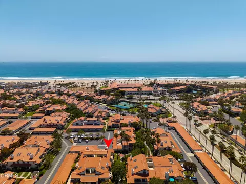 View/Area - 2167 Martinique Ln, Oxnard, CA 93035 photo 3 of 5