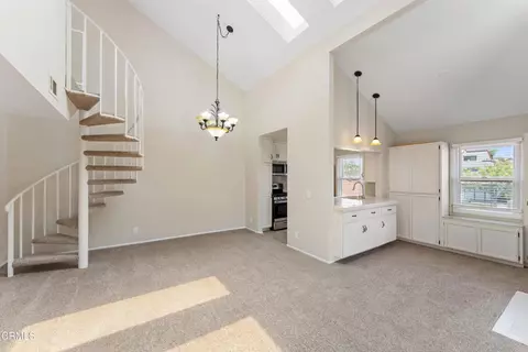 Living - 2167 Martinique Ln, Oxnard, CA 93035 photo 1 of 5