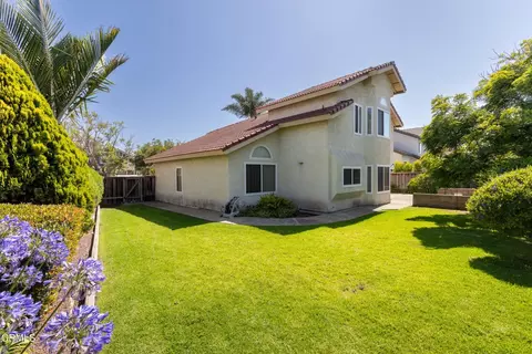 Exterior - 2011 Lennox Ct, Oxnard, CA 93030 photo 3 of 4