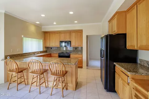 Kitchen - 2011 Lennox Ct, Oxnard, CA 93030 photo 3 of 3