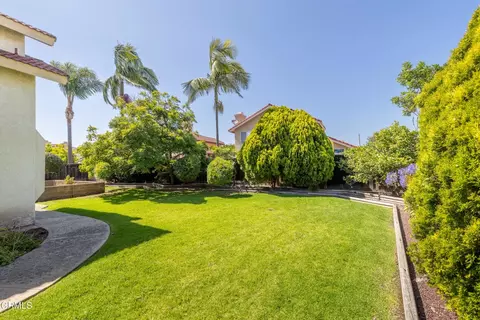 Exterior - 2011 Lennox Ct, Oxnard, CA 93030 photo 2 of 4