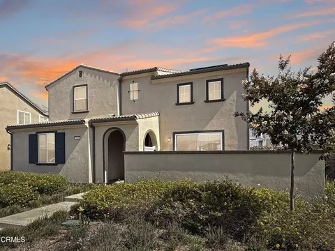 2169 Pomegranate St, Santa Paula, CA 93060