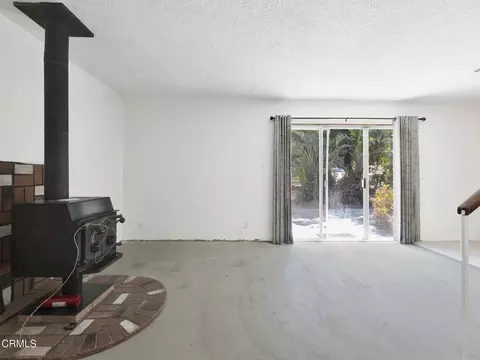 Living - 7905 Balcom Canyon Rd, Somis, CA 93066 photo 5 of 9