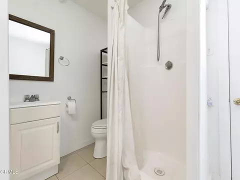 Bath - 7905 Balcom Canyon Rd, Somis, CA 93066 photo 1 of 6