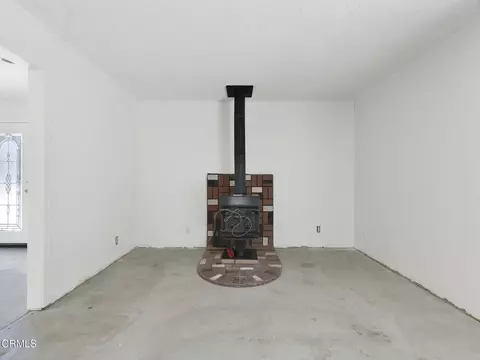 Living - 7905 Balcom Canyon Rd, Somis, CA 93066 photo 8 of 9