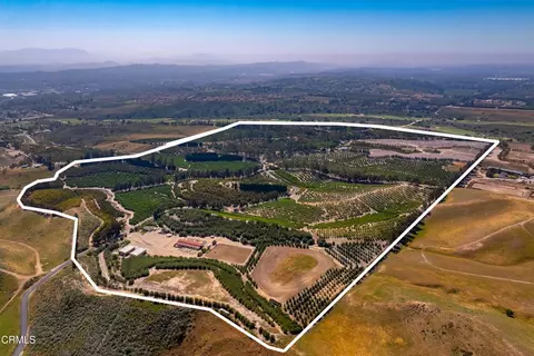 14855 Middle Ranch Rd, Moorpark, CA 93021 photo 2