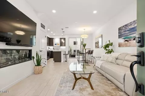 1536 E Thompson Blvd, Ventura, CA 93001