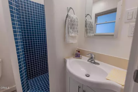 Bath - 509 N Blanche St, Ojai, CA 93023 photo 3 of 5