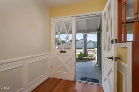 Entry Way - 2207 Mariposa St, Oxnard, CA 93036 photo 1 of 1
