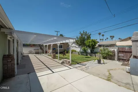 Exterior - 2207 Mariposa St, Oxnard, CA 93036 photo 2 of 4